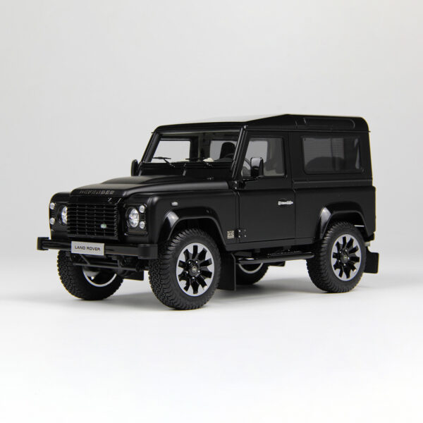 1/18 LCD Defender 90 Works V8 70th Edition (Black) 1/18 LCD Defender 90 Works V8 70th Edition (Black)