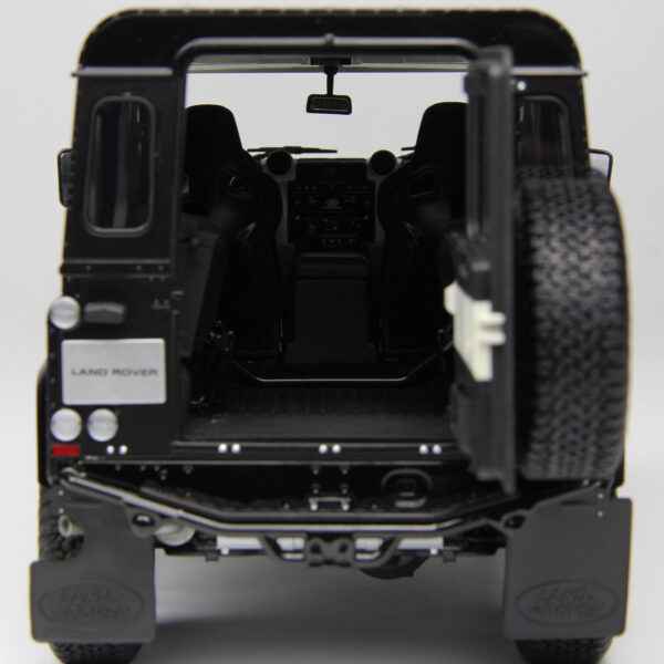 1/18 LCD Defender 90 Works V8 70th Edition (Black) 1/18 LCD Defender 90 Works V8 70th Edition (Black)