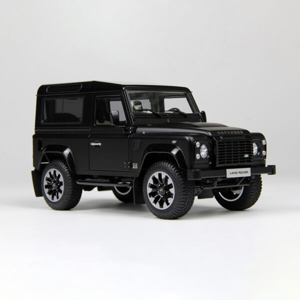 1/18 LCD Defender 90 Works V8 70th Edition (Black) 1/18 LCD Defender 90 Works V8 70th Edition (Black)