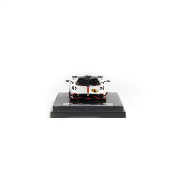 LCD64028-PW-2 1:64 LCD Pagani Huayra R (Pearl White Color) LCD64028-PW