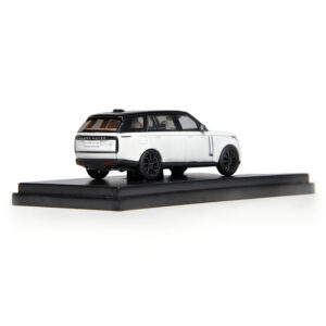 LCD 1/64 2022 Range Rover White