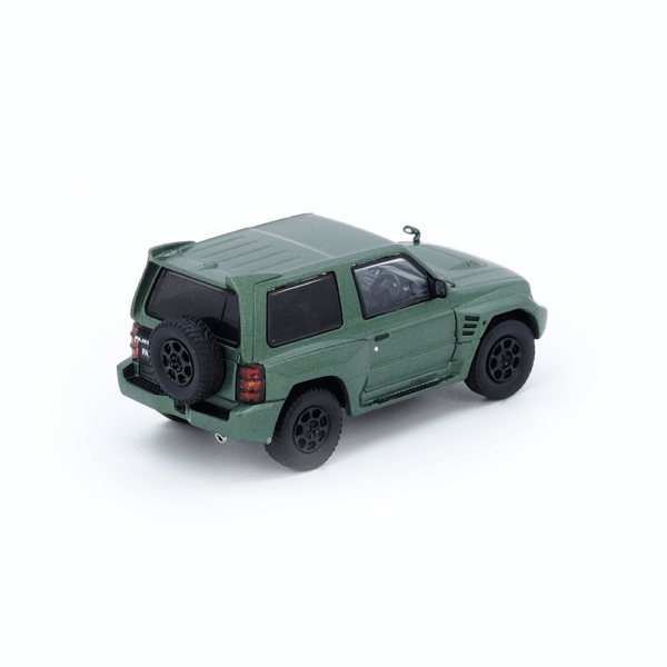INNO64 MITSUBISHI PAJERO EVOLUTION Satin Green INNO64 MITSUBISHI PAJERO EVOLUTION Satin Green