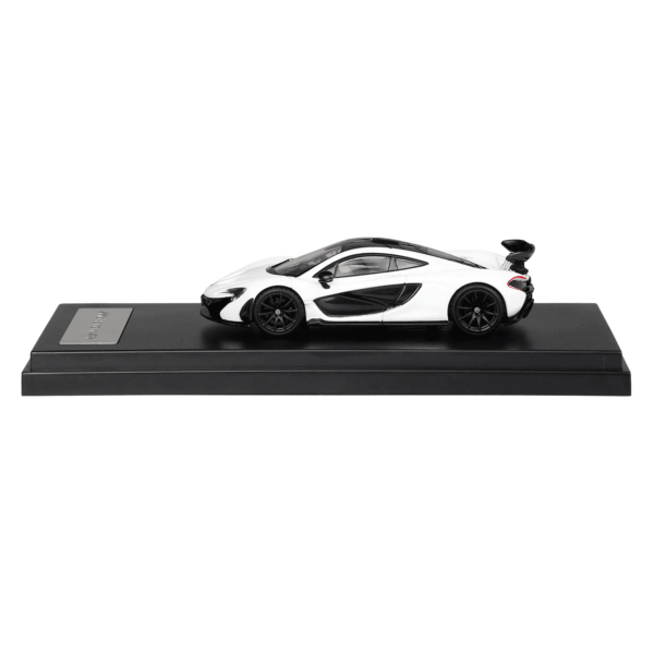 1:64 LCD McLaren P1 (White) LCD64023-WH