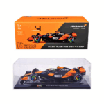 Bburago 124 F1 Model Car Team McLaren MCL38 #4 Lando Norris with Driver 18-28033-N