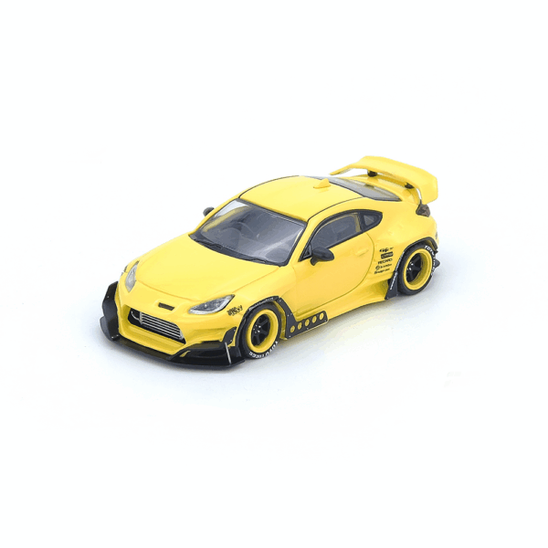 INNO64 TOYOTA GR86 "PANDEM" Yellow INNO64 TOYOTA GR86 "PANDEM" Yellow