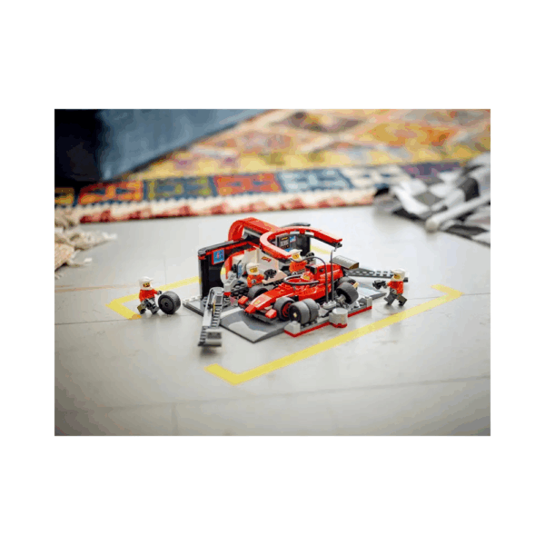 LEGO CITY F1 Pit Stop and Pit Crew with Ferrari Car 60443
