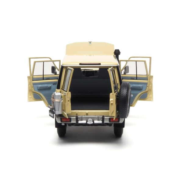 Almost Real 1/18 2017 Toyota Land Cruiser 76 Almost Real 1/18 2017 Toyota Land Cruiser 76