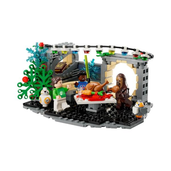 LEGO Star Wars Millennium Falcon Holiday Diorama 40658